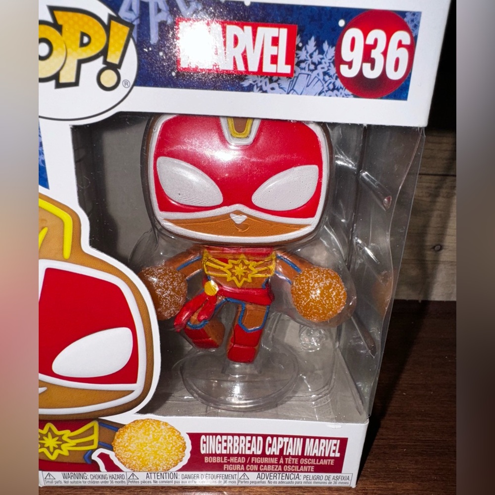 Funko POP! Marvel #936 - Gingerbread Captain Marvel